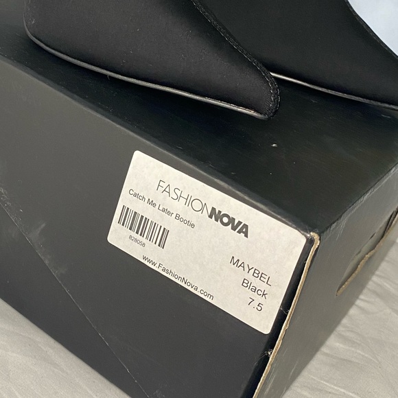 NWT Black booties - Picture 10 of 10